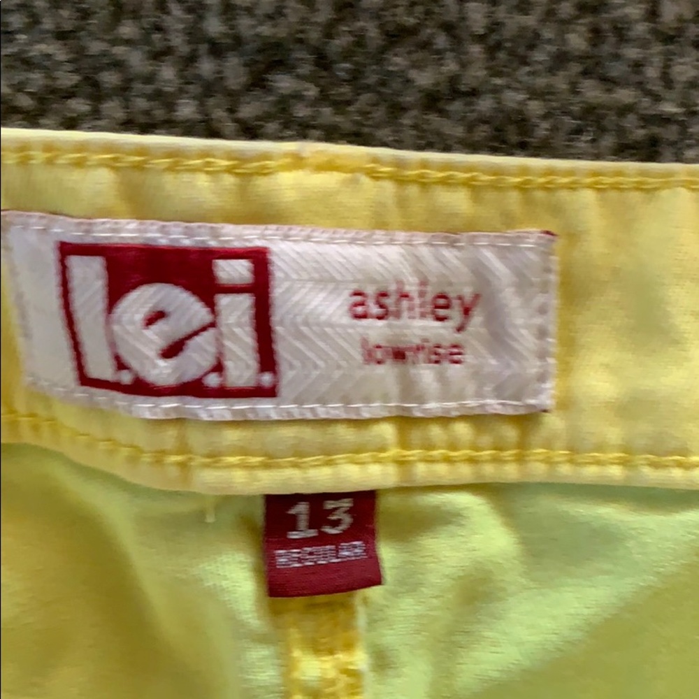 Lei shorts - Picture 3 of 3